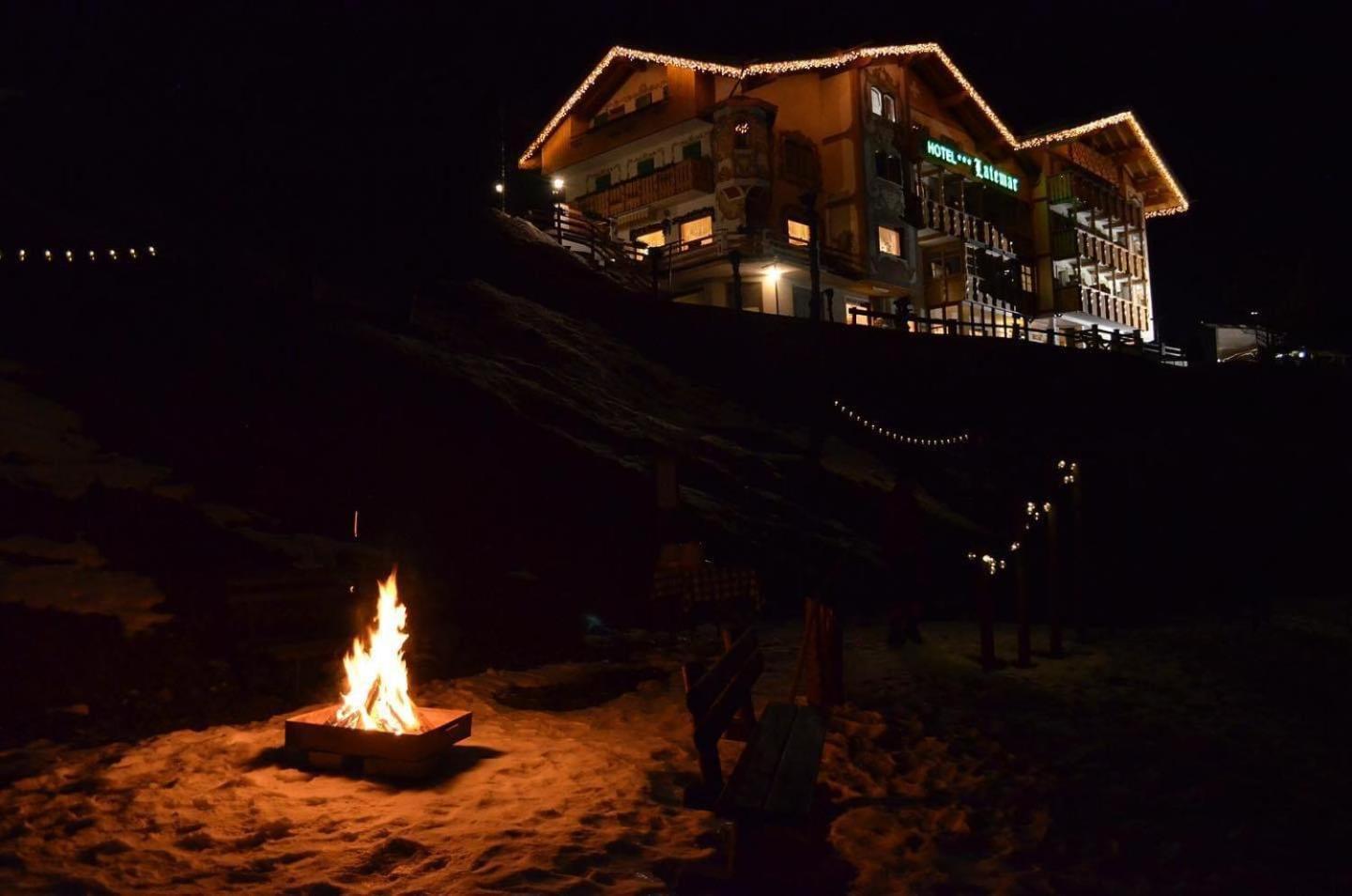 Latemar - Hotel Suites Spa Soraga Dış mekan fotoğraf