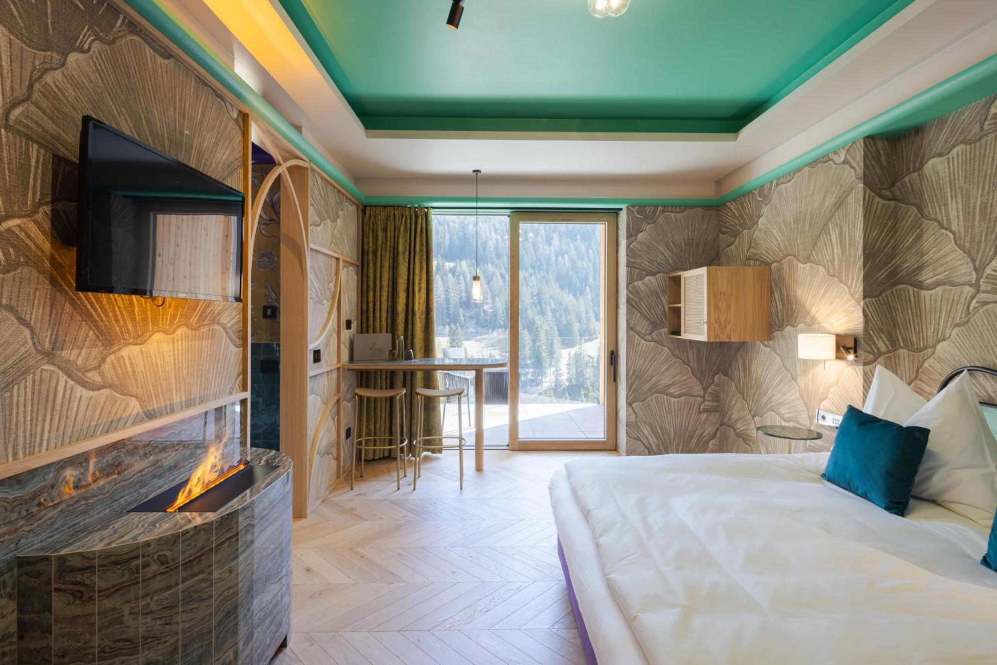 Latemar - Hotel Suites Spa Soraga Dış mekan fotoğraf