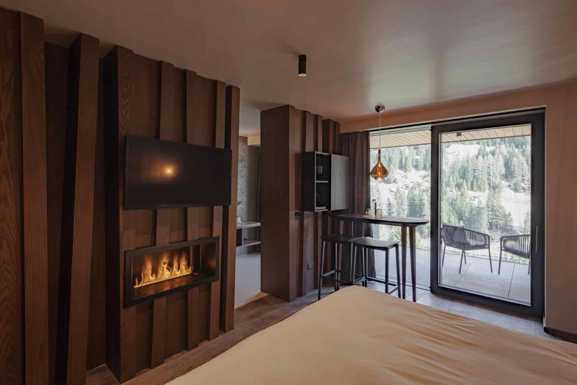 Latemar - Hotel Suites Spa Soraga Dış mekan fotoğraf
