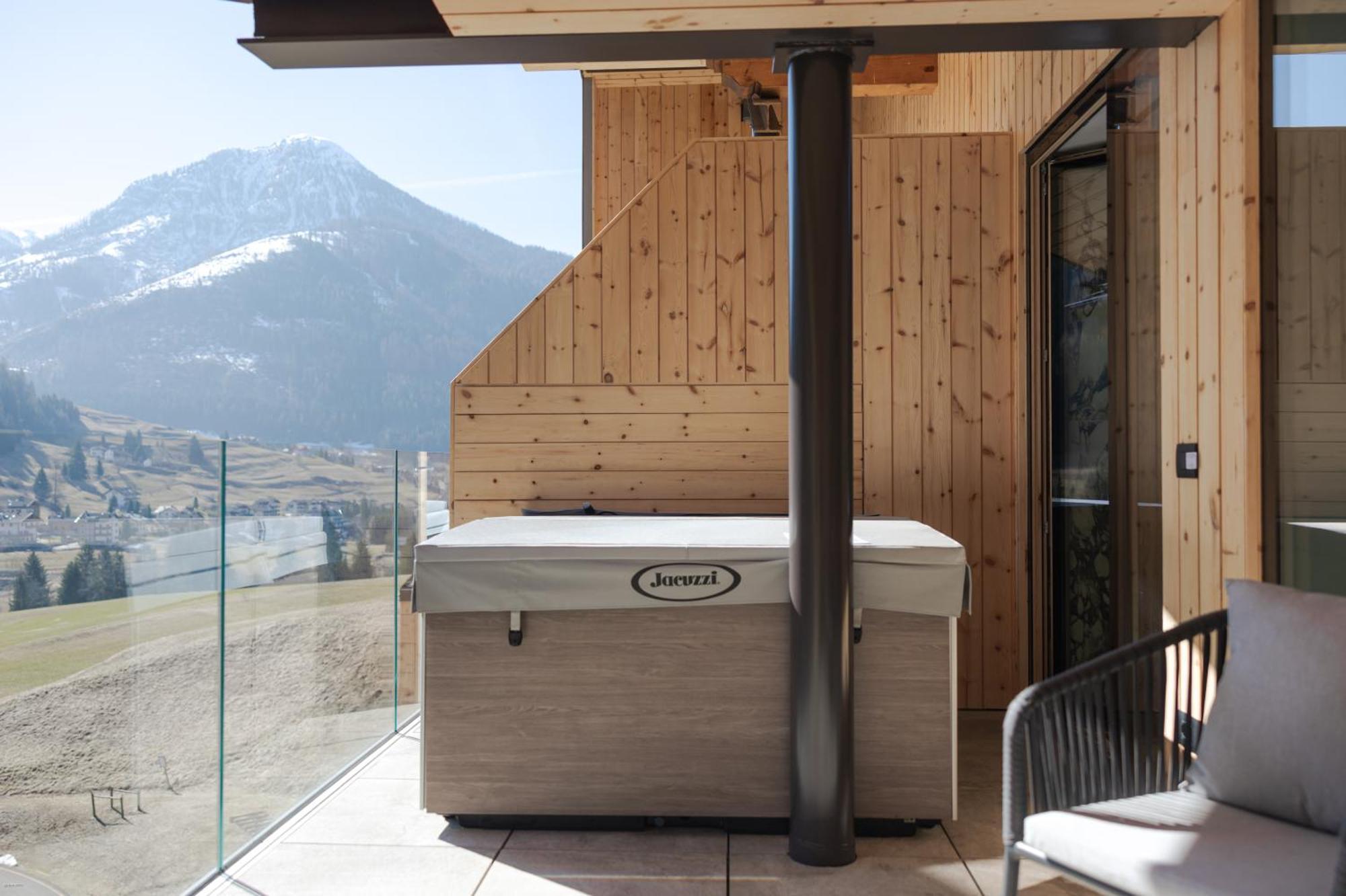 Latemar - Hotel Suites Spa Soraga Dış mekan fotoğraf