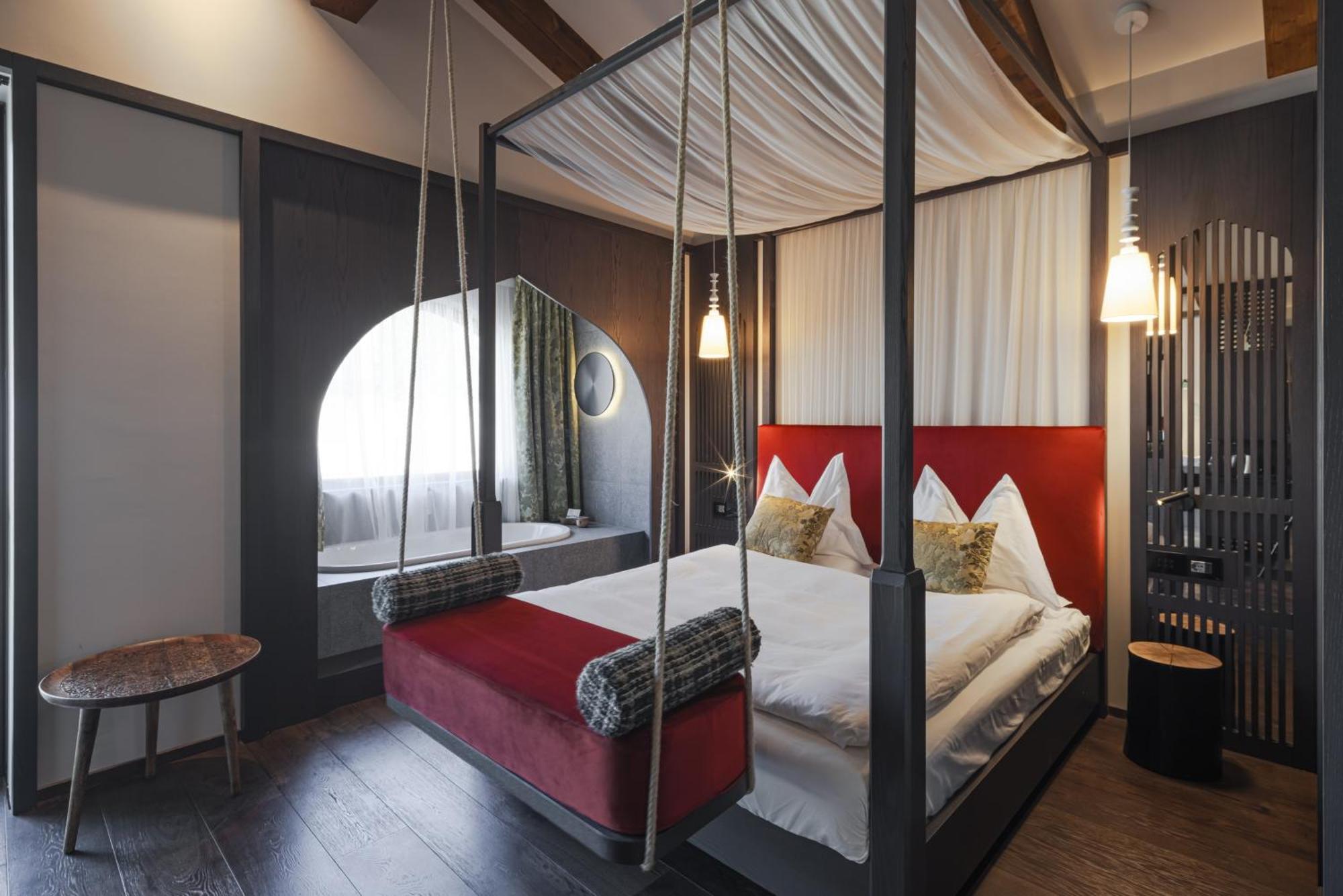 Latemar - Hotel Suites Spa Soraga Dış mekan fotoğraf
