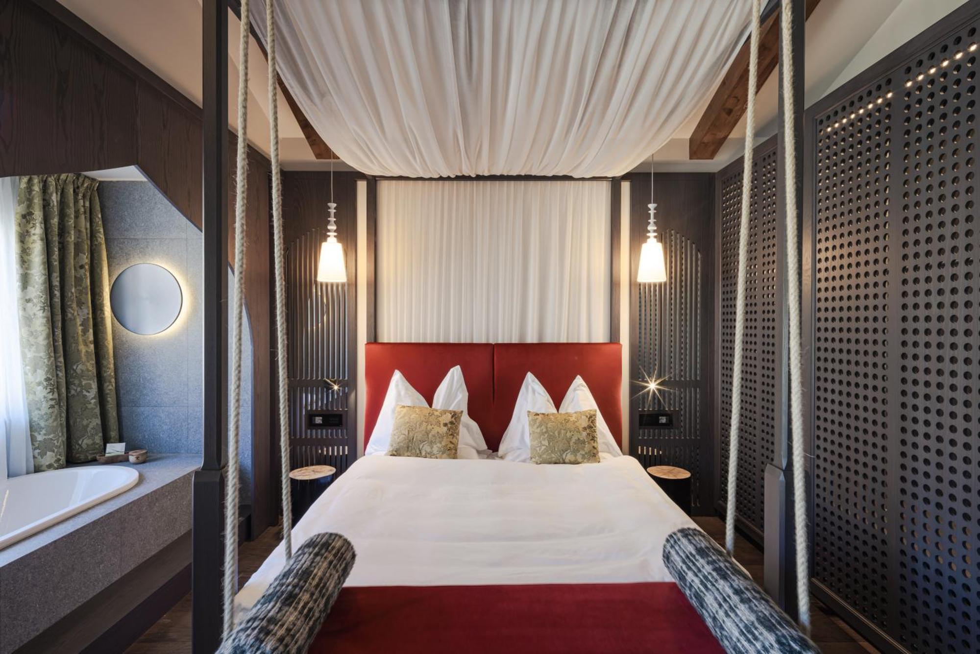 Latemar - Hotel Suites Spa Soraga Dış mekan fotoğraf