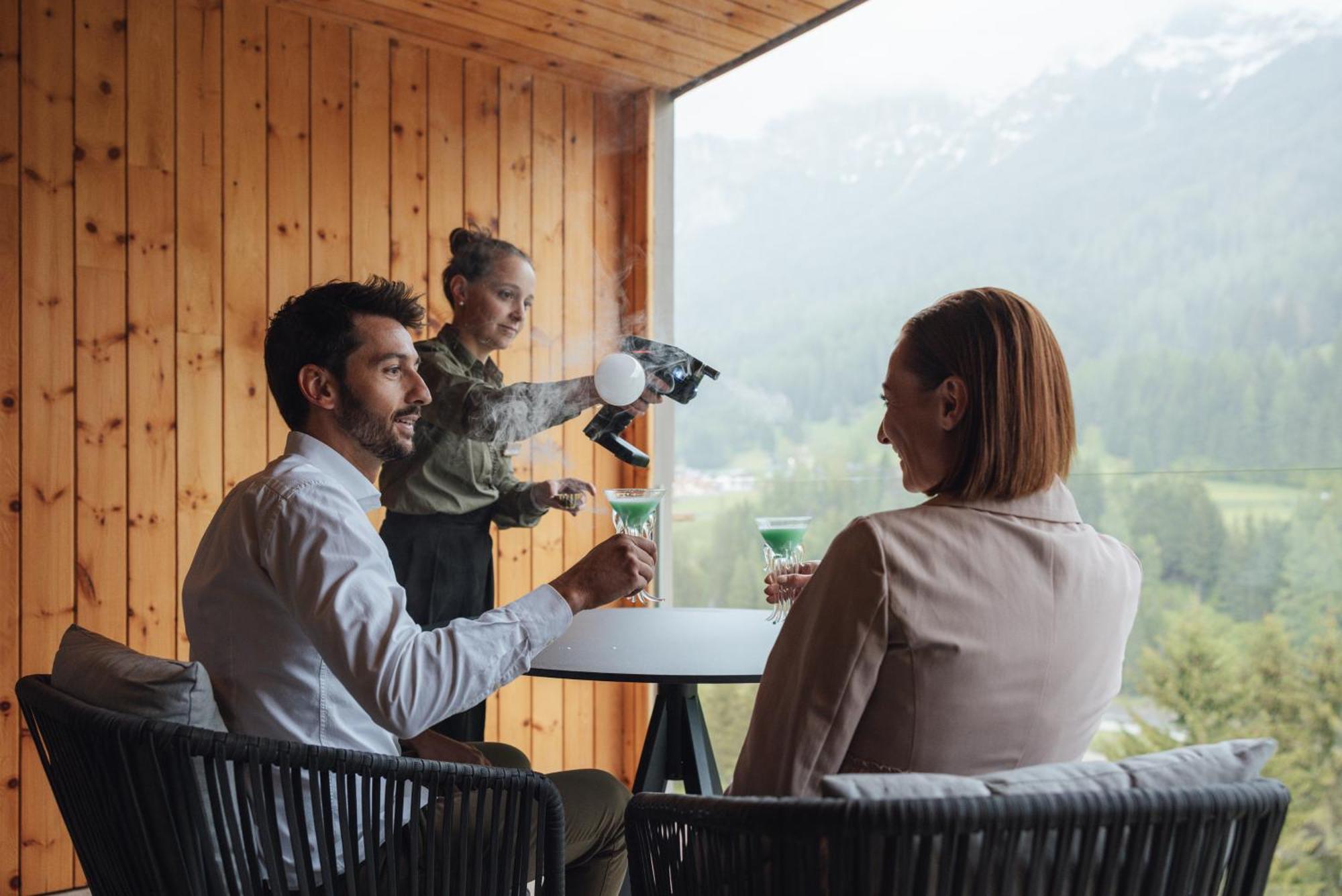 Latemar - Hotel Suites Spa Soraga Dış mekan fotoğraf