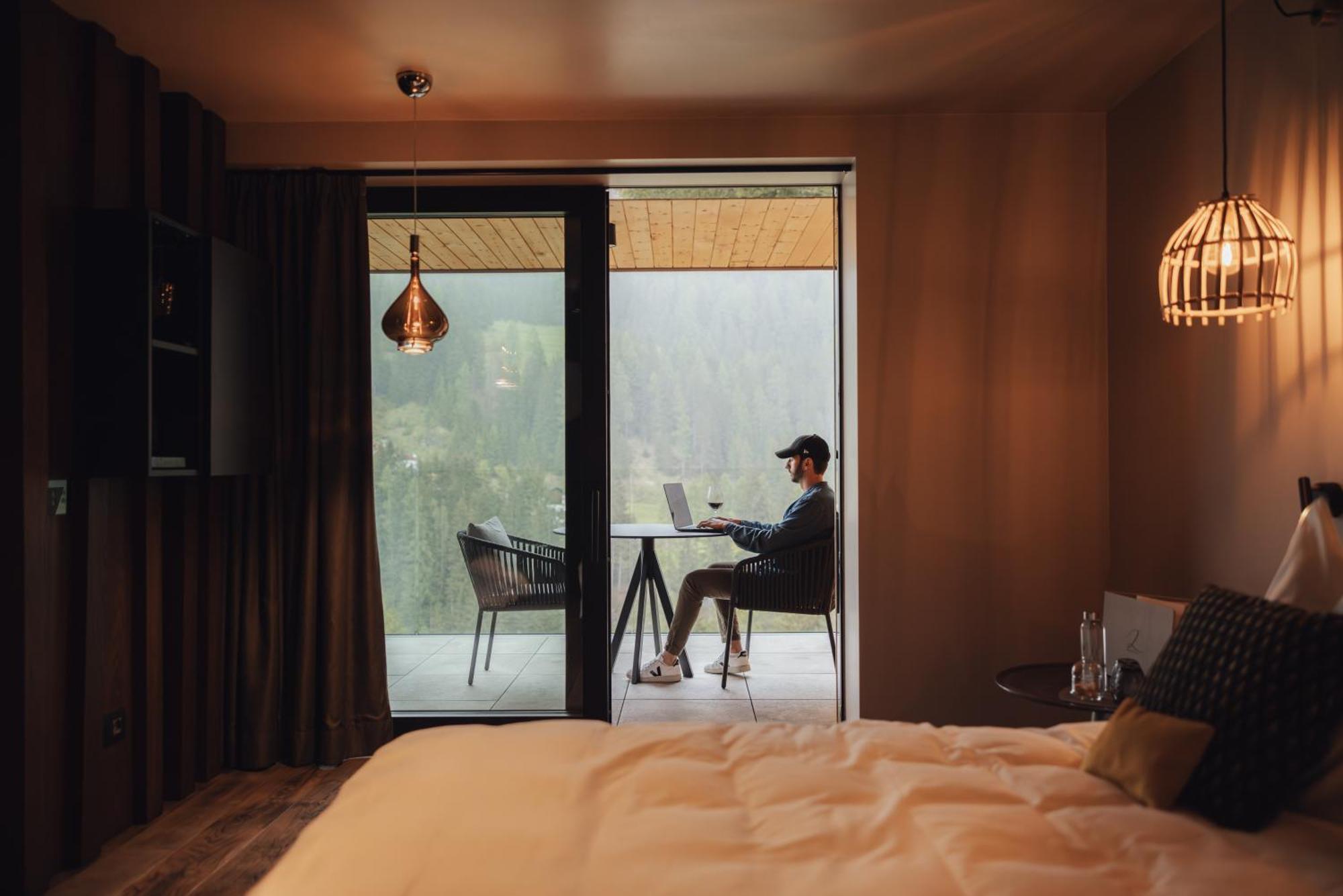 Latemar - Hotel Suites Spa Soraga Dış mekan fotoğraf